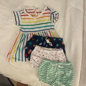 Primary 12-18M bundle, dress and 3 bubble shorts, EUC